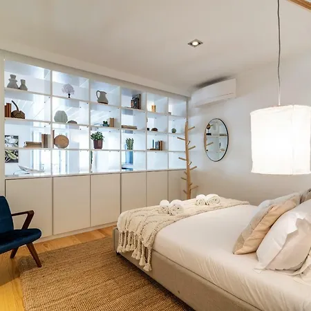 Bright Studio In Chiado Apartman